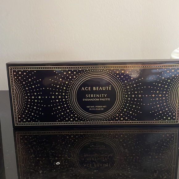 Ace Beaute Serenity eyeshadow palette, NIB - Picture 2 of 3